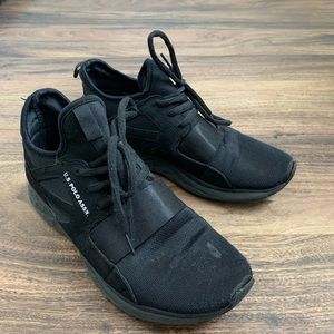 Black Us Polo shoes size 7.5!